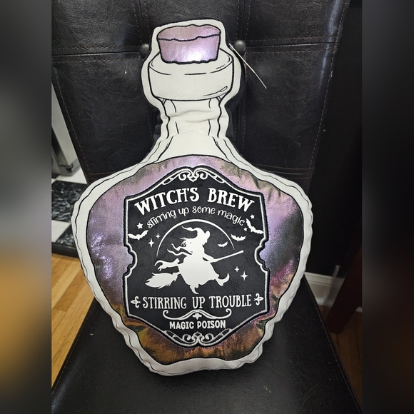Halloween Hocus Pocus Witches Brew Potion Bottle Tonic Decor Pillow - Picture 13 of 13